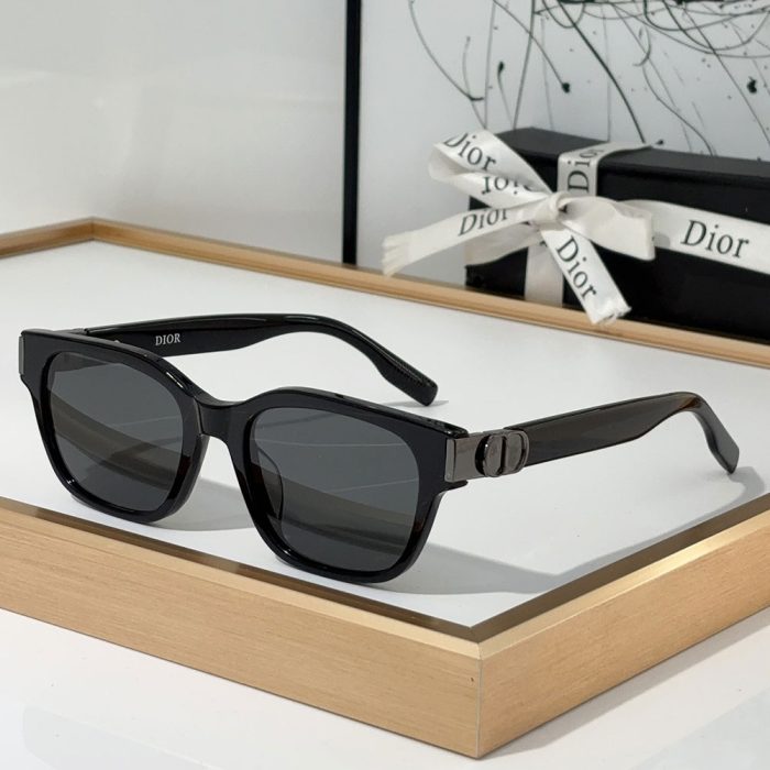 Dior Hinge Design Acetate Fibre sunglasses Top quality (Perfect Replica) - Image 2