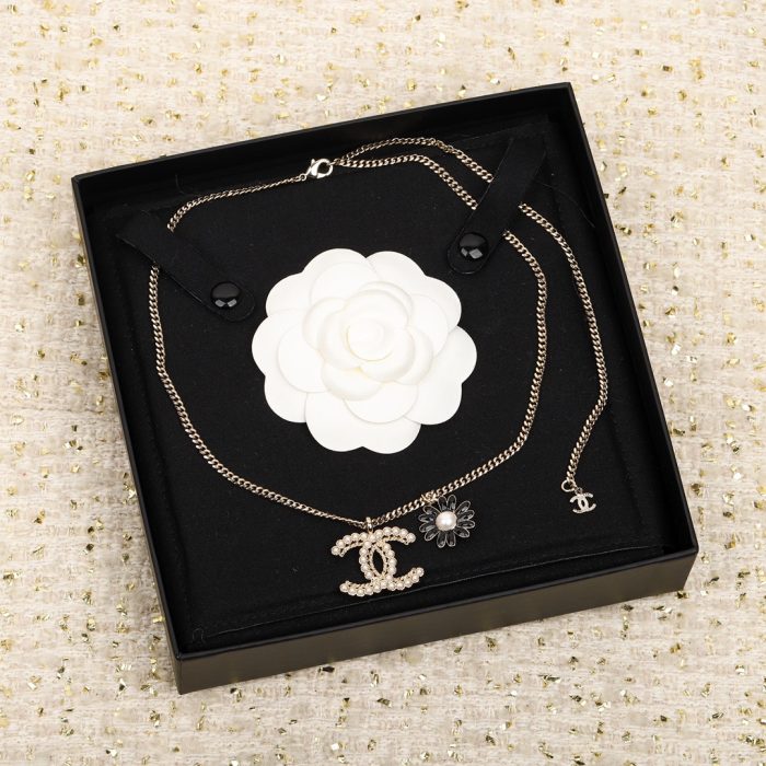 Chanel 23c flower choker - Image 2