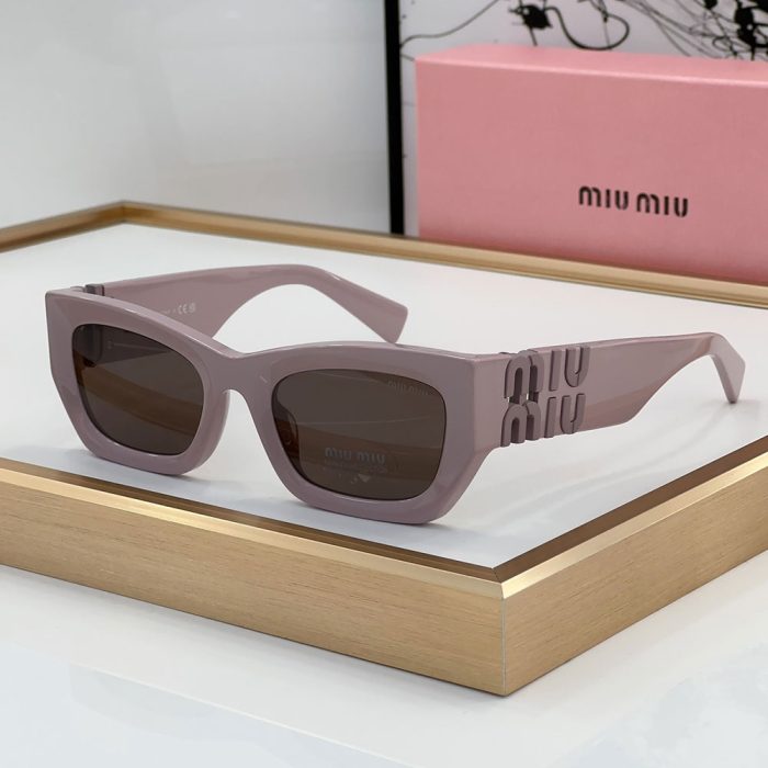 MIU MIU Cat eye Sunglasses Top quality (Perfect Replica)