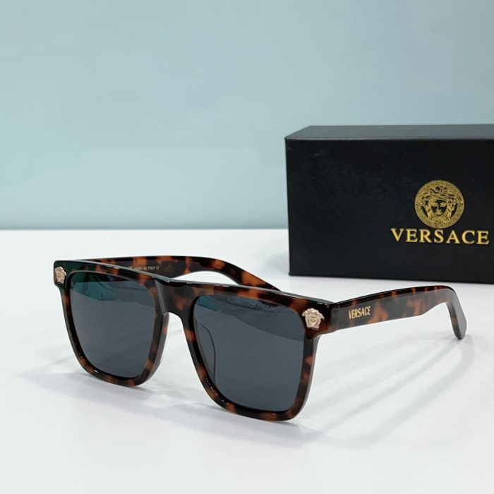 Versace Frame leg Logo Sunglasses Top Quality(Perfect Replica) - Image 4