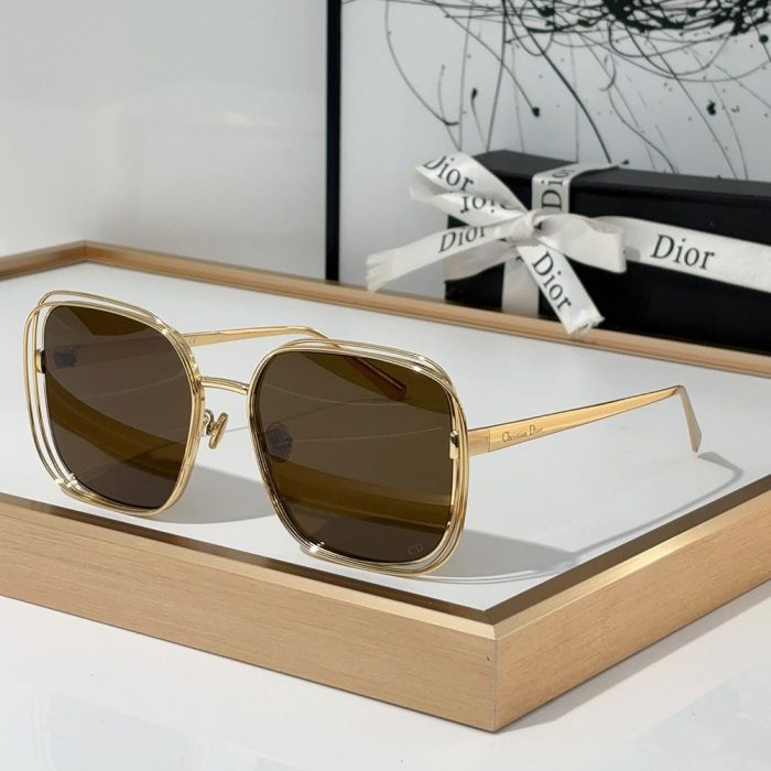 Dior Gold Metal Gold Frame Fashion sunglasses Top quality (Perfect Replica) - Image 2