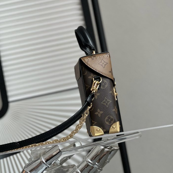 Louis Vuitton LV Camera Bag(Perfect Replica) - Image 4