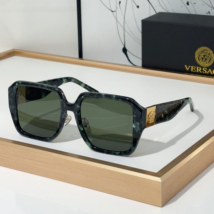 Versace Simple Square Sunglasses Go With Everything Sunglasses Top Quality(Perfect Replica) - Image 2