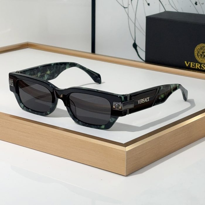 Versace Letter Frame Sunglasses Top Quality(Perfect Replica) - Image 5