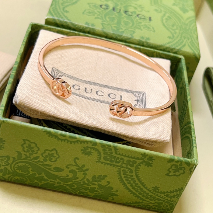 Gucci Half Open Bracelet - Image 2