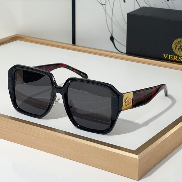 Versace Simple Square Sunglasses Go With Everything Sunglasses Top Quality(Perfect Replica) - Image 7