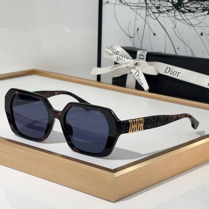 Dior Mirror Leg Logo Acetate Fibre sunglasses Top quality (Perfect Replica) - Image 2