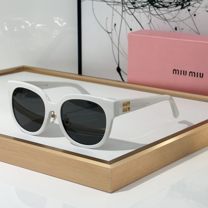 MIU MIU Retro trend Sunglasses Top quality (Perfect Replica) - Image 5