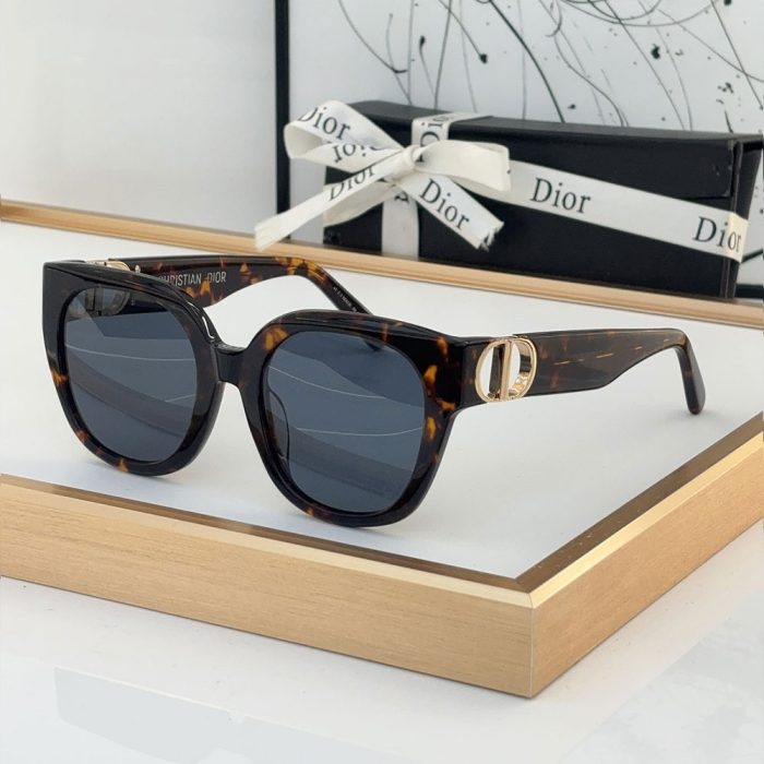 Dior 30MONTAIGNE S10F Mark Hinge sunglasses Top quality (Perfect Replica) - Image 3