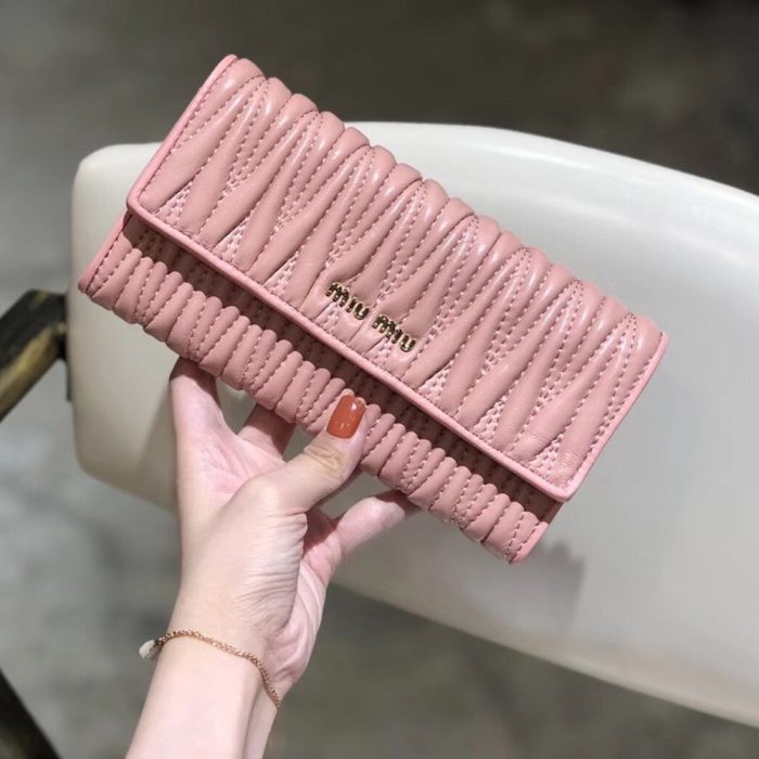 MIU MIU Matelass¨¦ Leather Long Wallet(Perfect Replica)