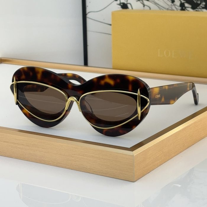 Loewe Eye-Protective Sunglasses Top Quality(Perfect Replica) - Image 4