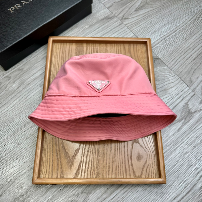 Prada Flat Top Classic Triangle Labeled Iron Fisherman's Hat Sunhat (Perfect Replica)