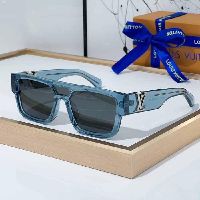 Louis Vuitton LV SLEEK SQUARE Sunglasses(Perfect Replica) - Image 3