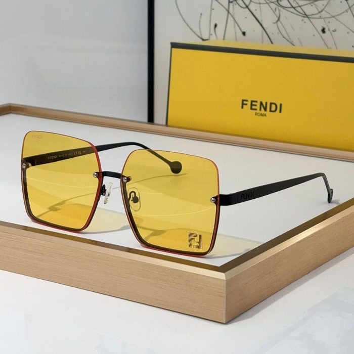 Fendi Butterfly Metal Frame Mirror Sunglasses Top quality (Perfect Replica) - Image 6