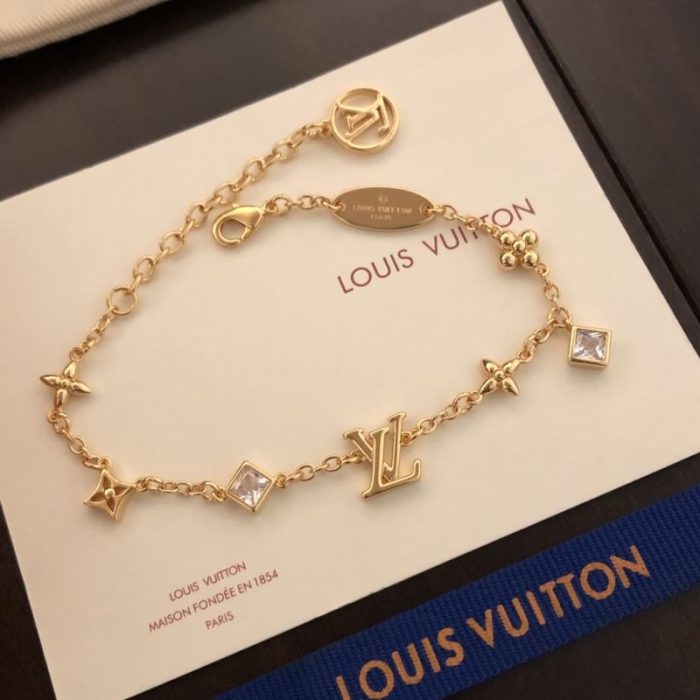 Louis Vuitton LV Diamond Bracelets M1040A & Necklaces M01322 (Perfect Replica) - Image 4