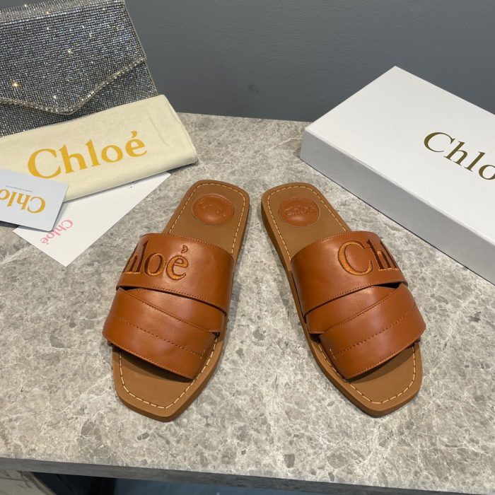 Chloe Leather Logo Embroidery Shoes Sandal (Perfect Replica) - Image 5