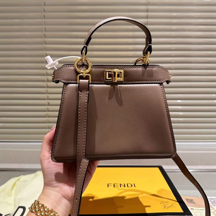 FENDI Peekaboo ISeeU Bag Small(Perfect Replica) - Image 8