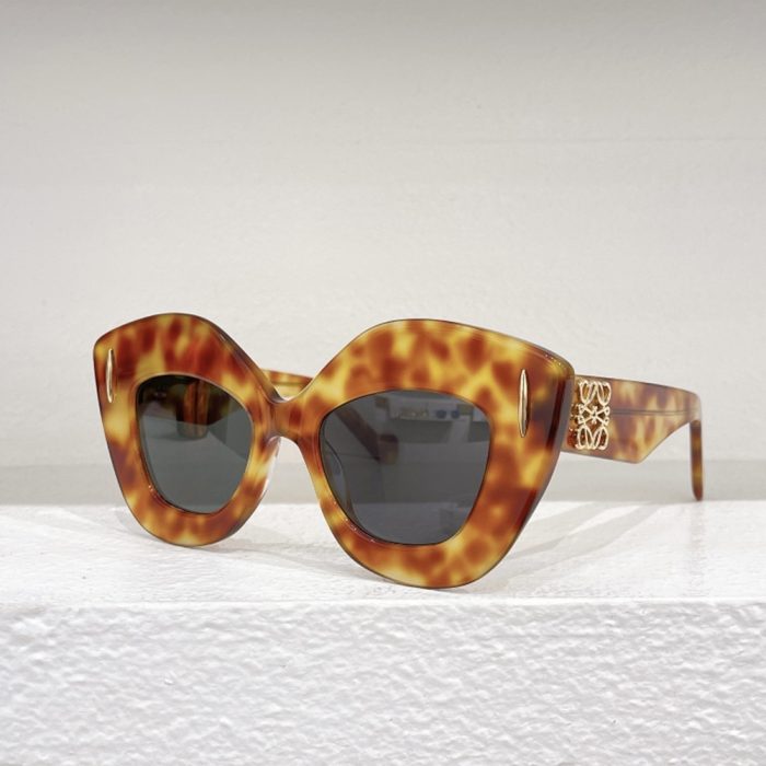 Loewe Shield From The Sun Sunglasses Top Quality(Perfect Replica) - Image 3