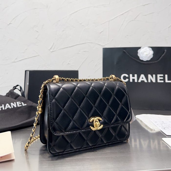 Chanel handbag (Perfect Replica) - Image 4