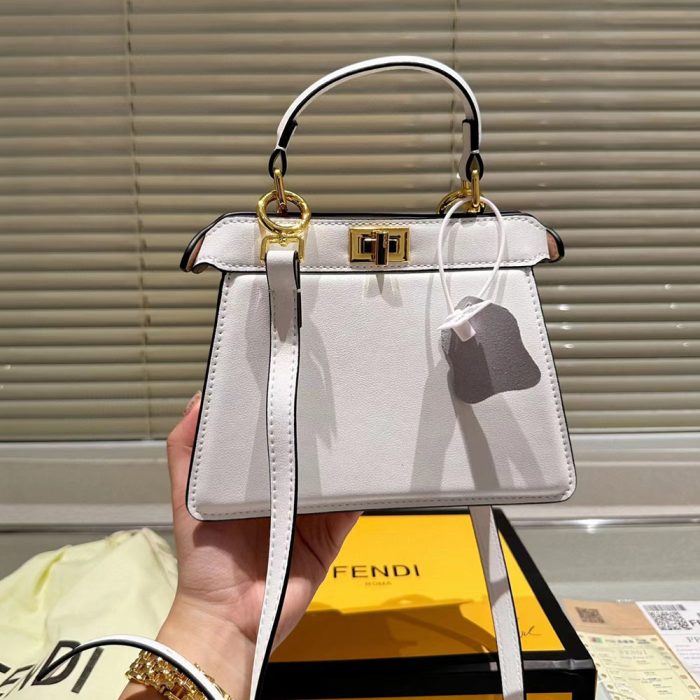 FENDI Peekaboo ISeeU Bag Small(Perfect Replica) - Image 10