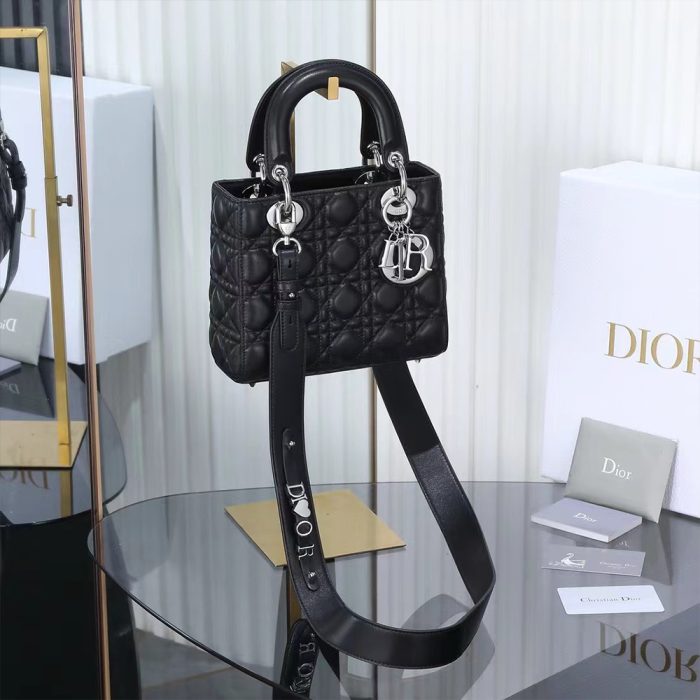 DIOR Lady Dior Bag (Perfect Replica) - Image 4