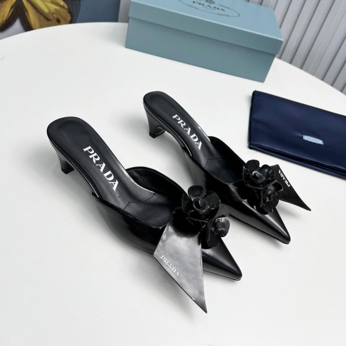 Prada Patent Leather Flip-flops Sandals Slide (Perfect Replica) - Image 3