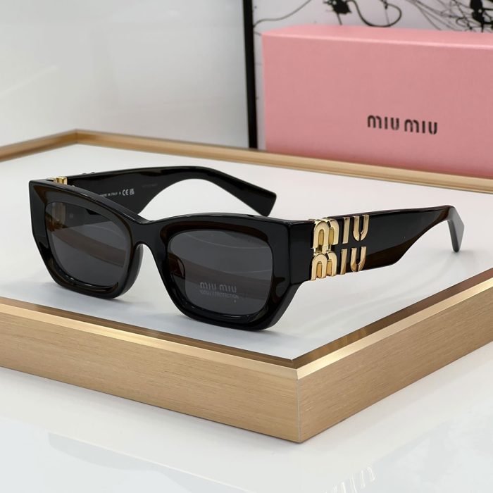 MIU MIU Cat eye Sunglasses Top quality (Perfect Replica) - Image 2