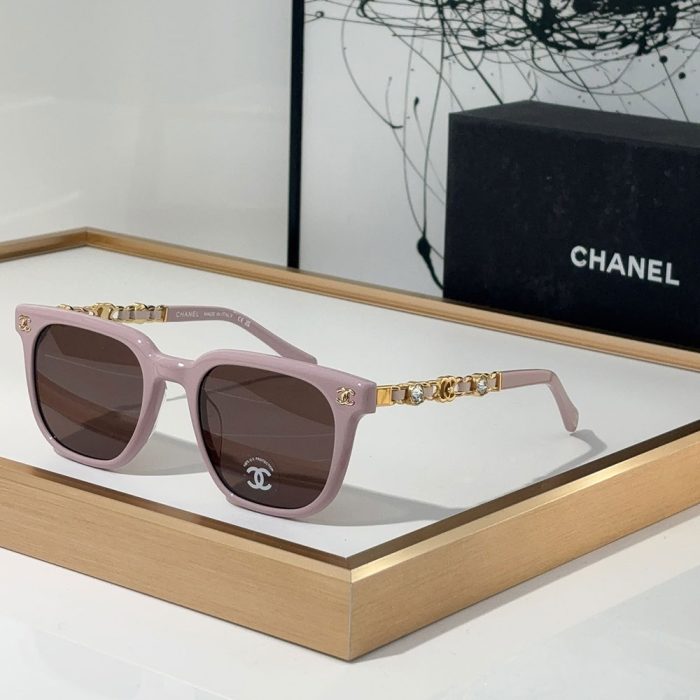 Chanel Mirror leg With Drill Sunglasses Top quality (Perfect Replica) - Image 2