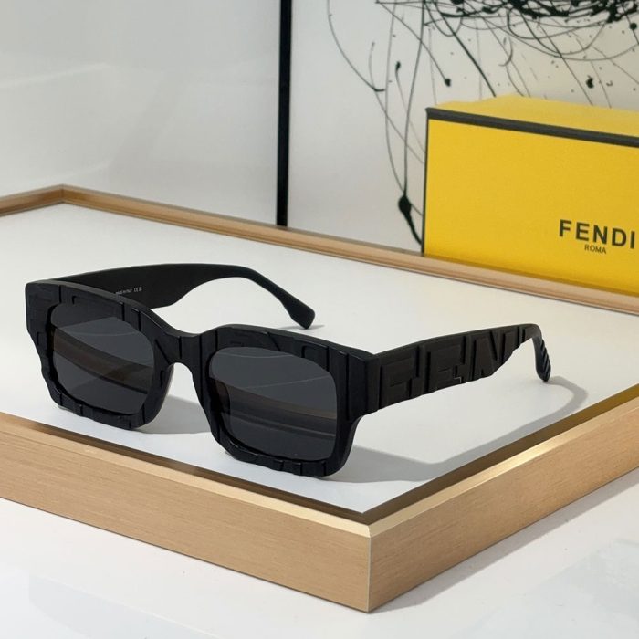 Fendi Full frame Logo Sunglasses Top quality (Perfect Replica) - Image 7