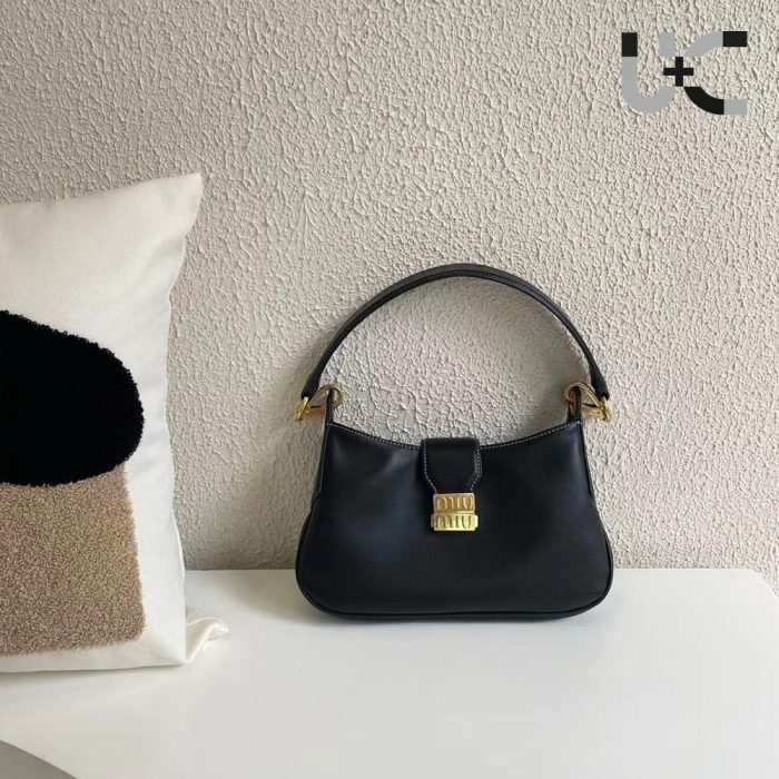 MIU MIU Hobo(Perfect Replica) - Image 4