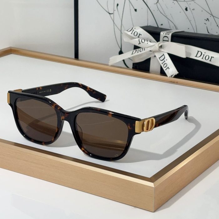 Dior Mirror leg Logo identification Acetate fibre sunglasses Top quality (Perfect Replica) - Image 2