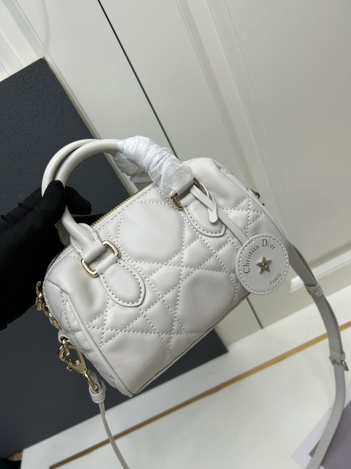 Dior Groove 20 Handbag(Perfect Replica) - Image 6