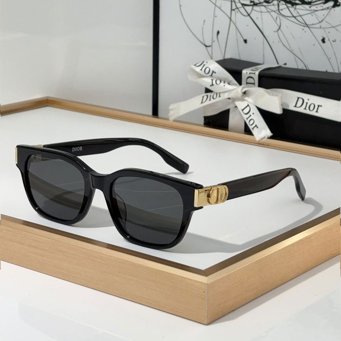 Dior Hinge Design Acetate Fibre sunglasses Top quality (Perfect Replica) - Image 3