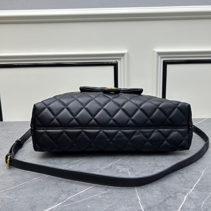 Chanel Hobo Calf Leather Shoulder Bag Handbag (Perfect Replica) - Image 6