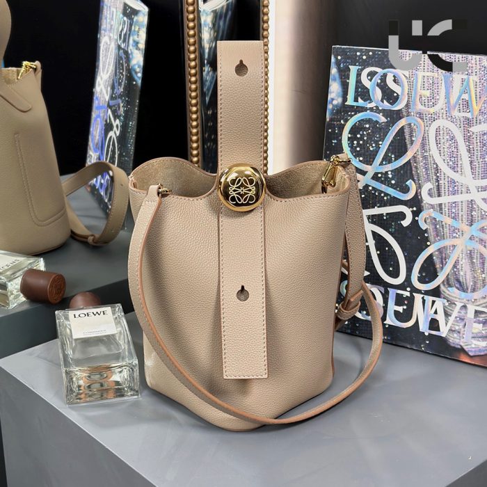 LOEWE Mini Pebble Bucket bag in soft grained calfskin(Perfect Replica) - Image 4