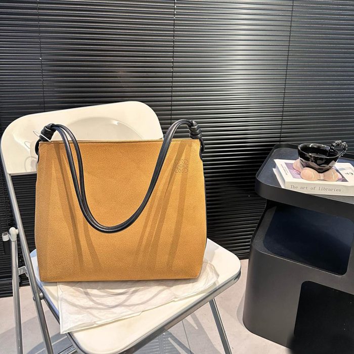 LOEWE Suede Tote Bag (Replica) - Image 3