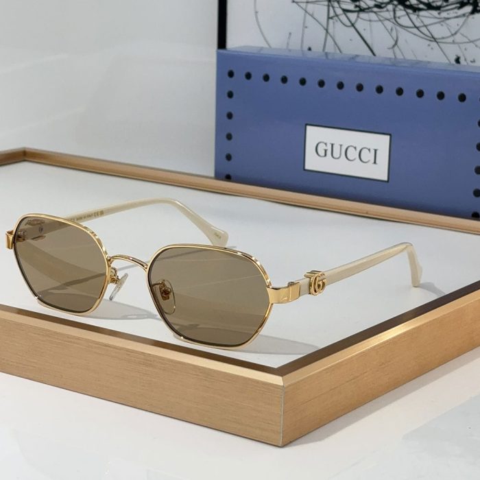 Gucci Metal mirror leg Logo sunglasses Top quality (Perfect Replica) - Image 4