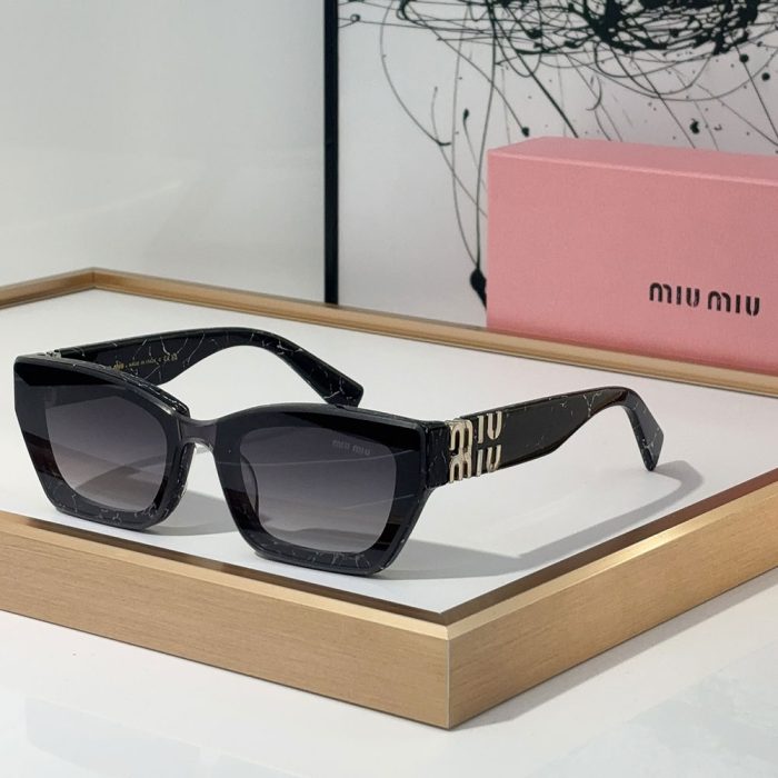 MIU MIU The Hollow Logo of the Mirror leg Sunglasses Top quality (Perfect Replica) - Image 5