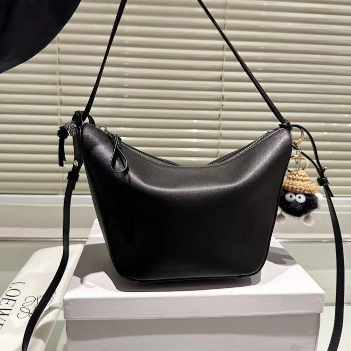 Loewe Hammock Hobo Handbag(Perfect Replica) - Image 3