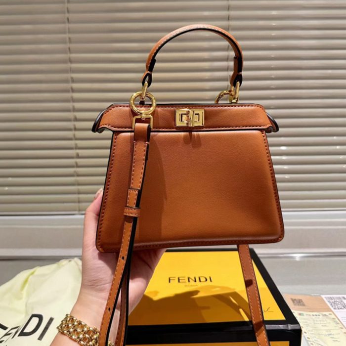 FENDI Peekaboo ISeeU Bag Small(Perfect Replica)