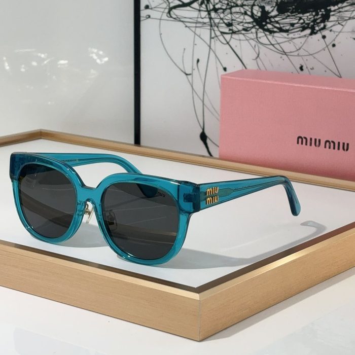 MIU MIU Retro trend Sunglasses Top quality (Perfect Replica) - Image 3