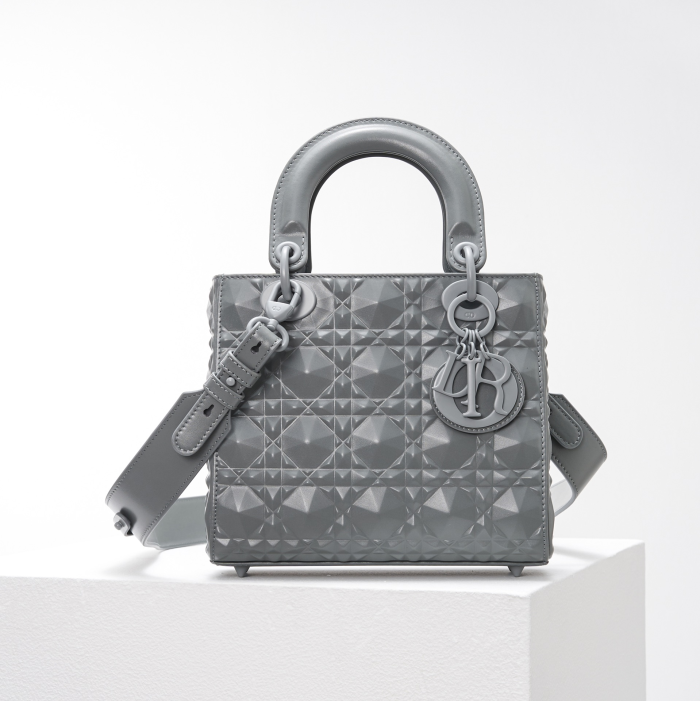 DIOR Lady Dior Diamond Vine Pattern Handbag (Perfect Replica) - Image 4