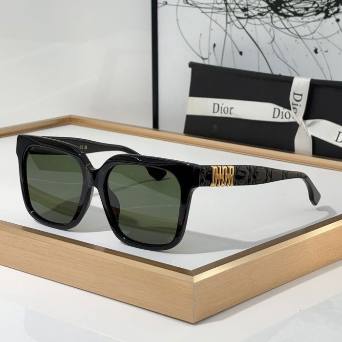 Dior Mirror Leg Stereoscopic Logo sunglasses Top quality (Perfect Replica) - Image 7