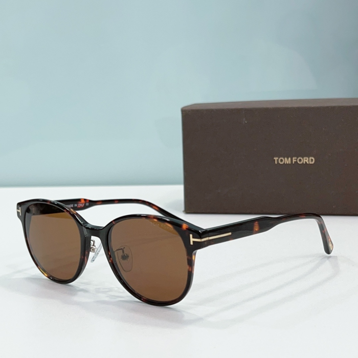 Tom Ford T-Shaped Logo Sunglasses Top Quality(Perfect Replica) - Image 5