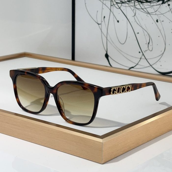 Gucci Mirror leg Logo sunglasses Top quality (Perfect Replica)