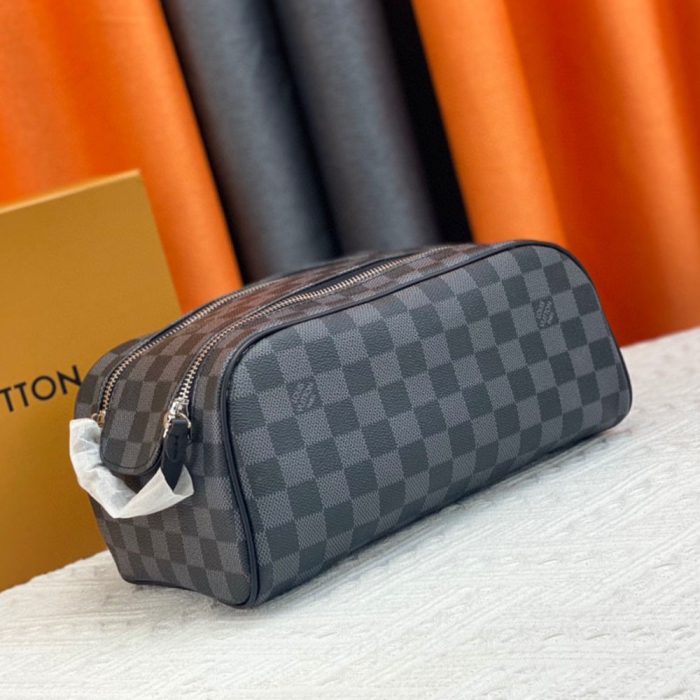 Louis Vuitton LV Dopp Kit Bag M44494(Perfect Replica) - Image 5