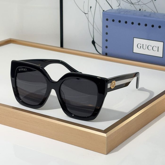 Gucci Casual everything sunglasses Top quality (Perfect Replica) - Image 5