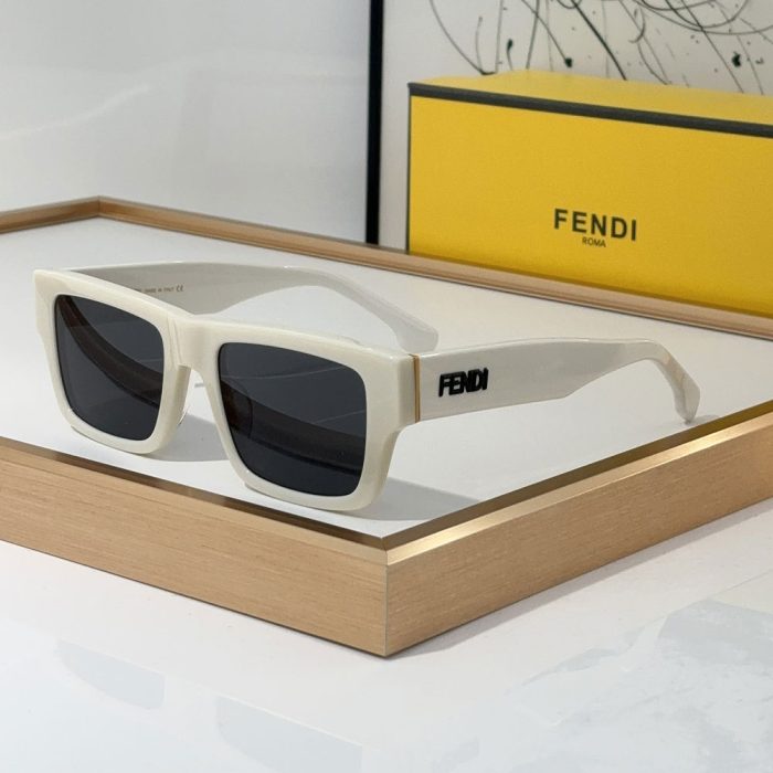 Fendi Square Plate Sunglasses Top quality (Perfect Replica)