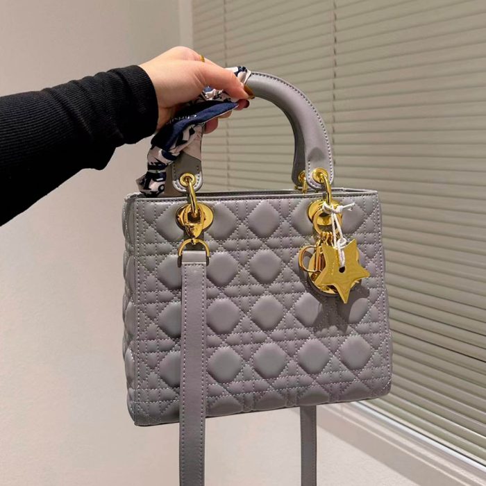 Dior Medium Lady Dior Bag (Perfect Replica) - Image 5