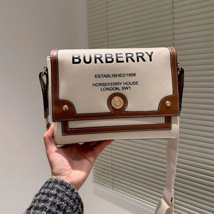 Burberry Note Messenger Bag(Perfect Replica)